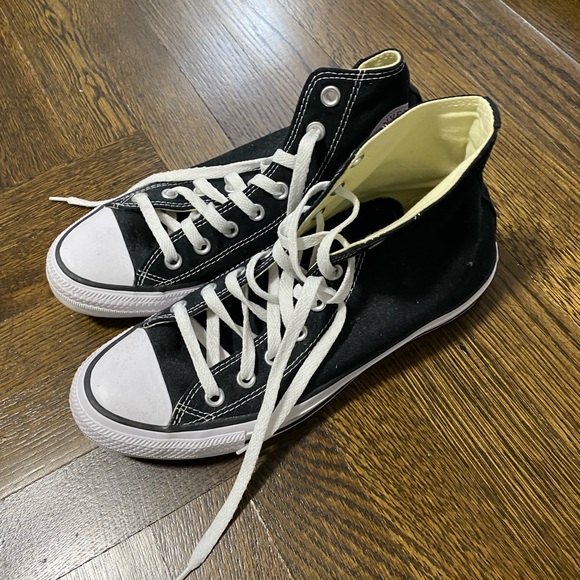 Black high-top Converse Chuck Taylor All Star Sneakers — Unisex — Never Worn - Picture 2 of 5